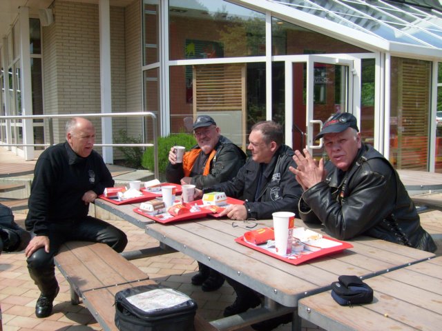 haltschottischesmittagessen.jpg